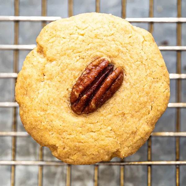 Maple-Pecan Cookies close up